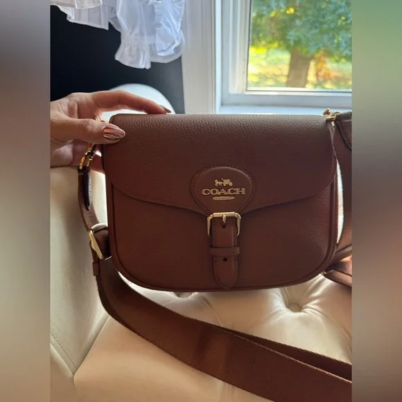 Coach purse - Picture 2 of 4